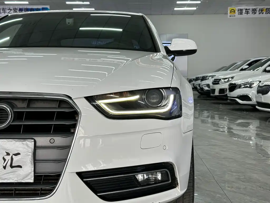 Audi A4L 2015 — фото 2