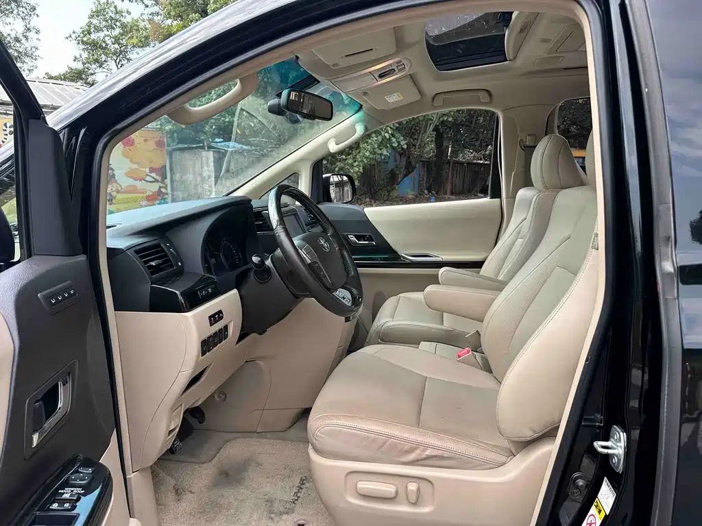 Toyota Alphard 2014 — фото 11