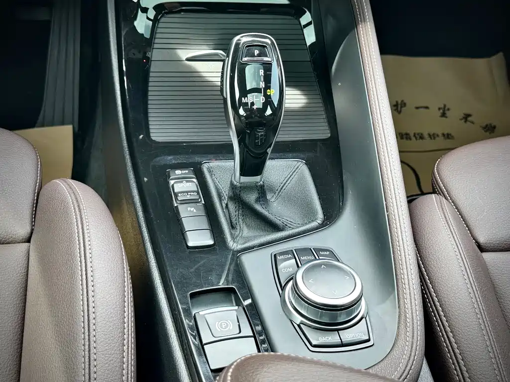 BMW X2 2022 — фото 15