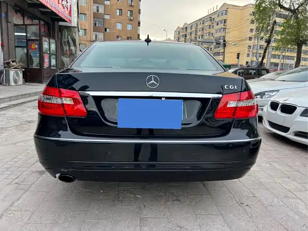 Mercedes-Benz E-Class 2010