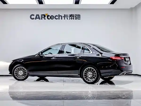Mercedes-Benz E-Class 2022