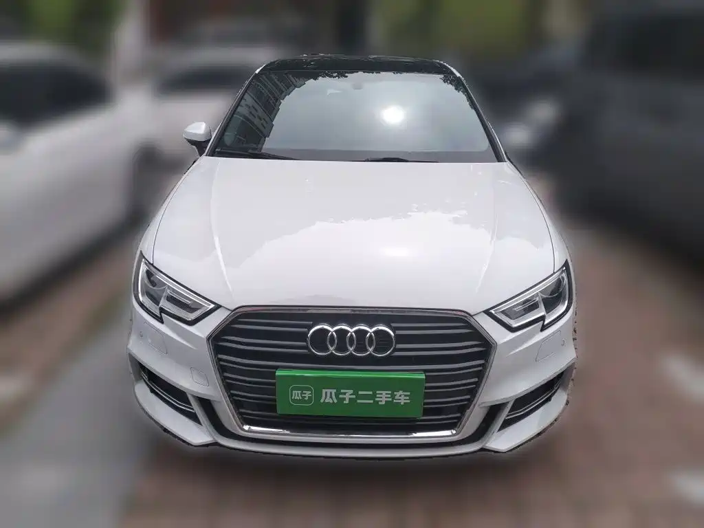 Audi A3 2018 — фото 24