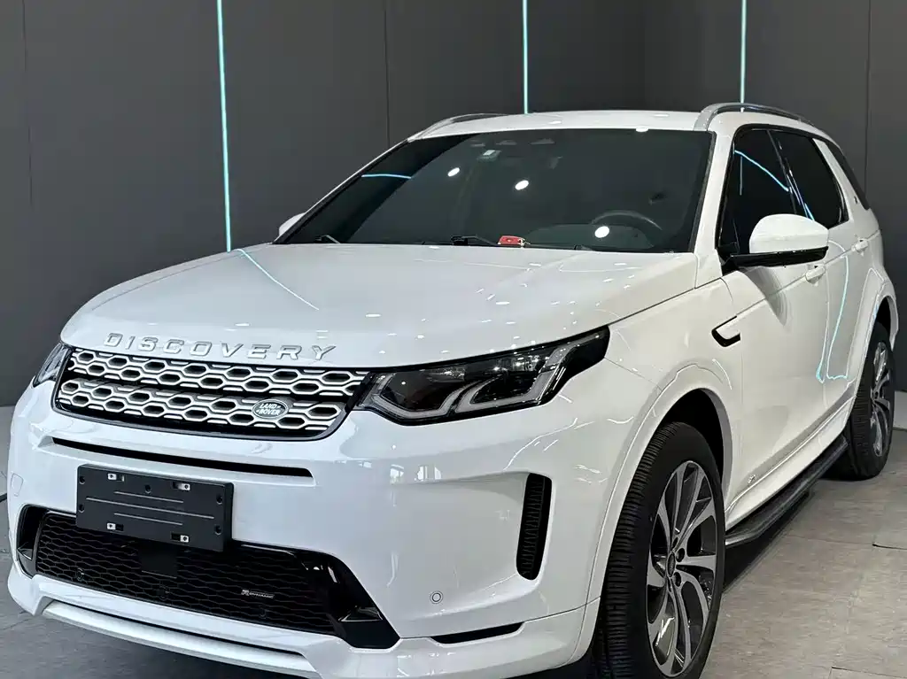 Land Rover Discovery Sport 2023 — фото 1