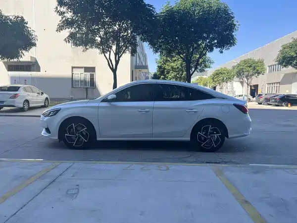 MG5 2021