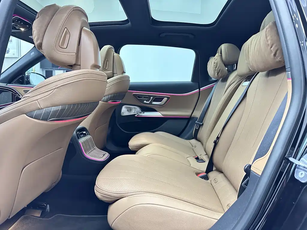 Mercedes-Benz E-Class 2025 — фото 11