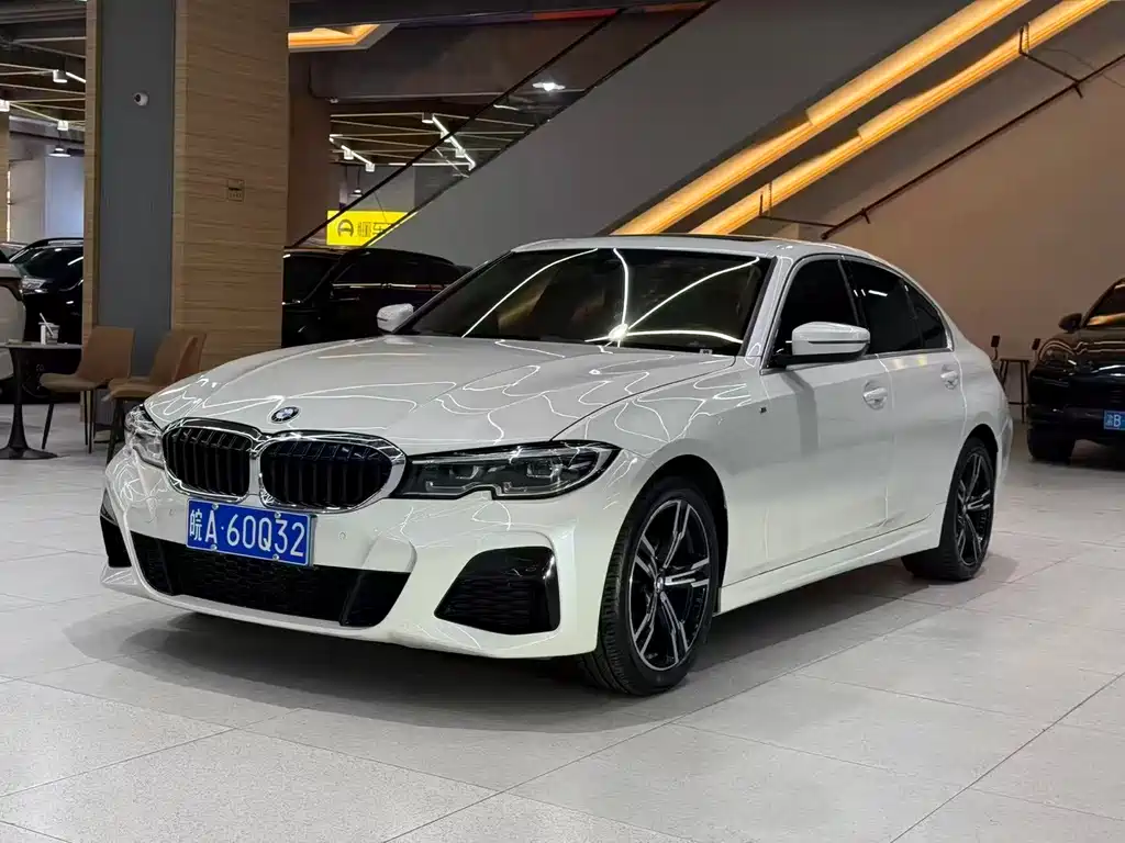 BMW 3 Series 2021