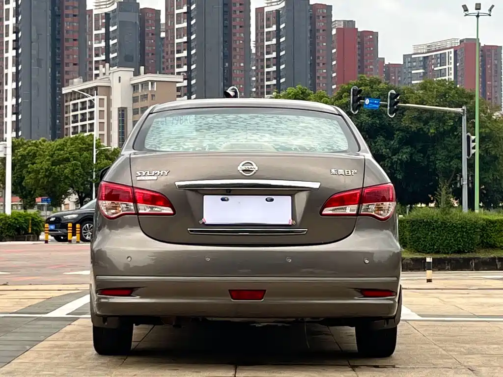 Nissan Sylphy 2014 — фото 8