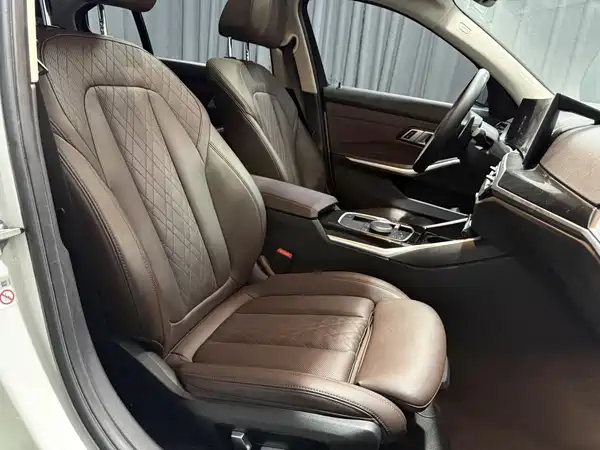 BMW 3 Series 2022