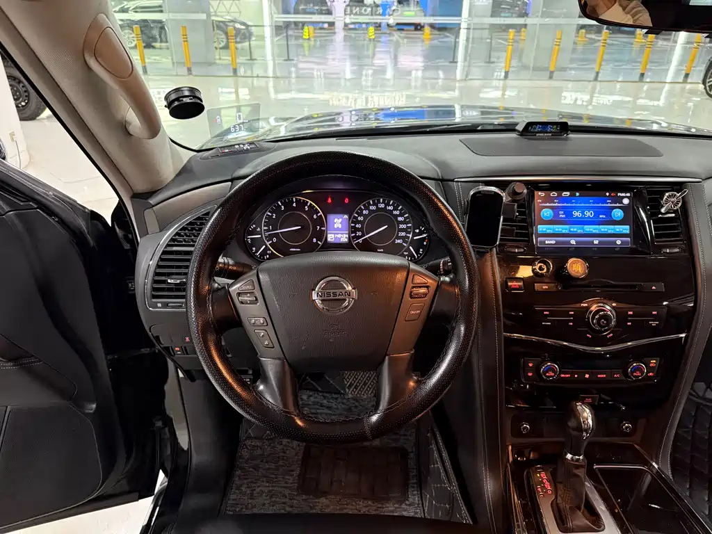 Nissan Patrol 2019 — фото 13