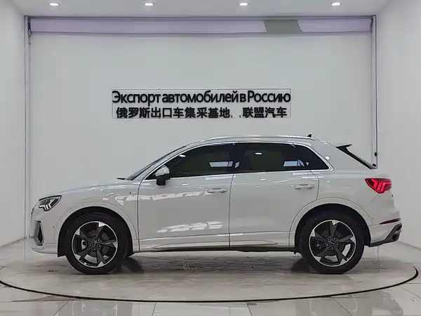 Audi Q3 2022