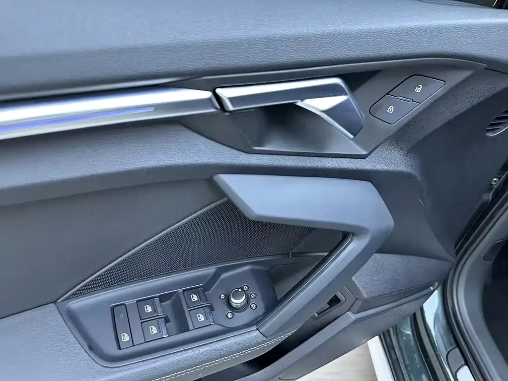 Audi A3 2022 — фото 17