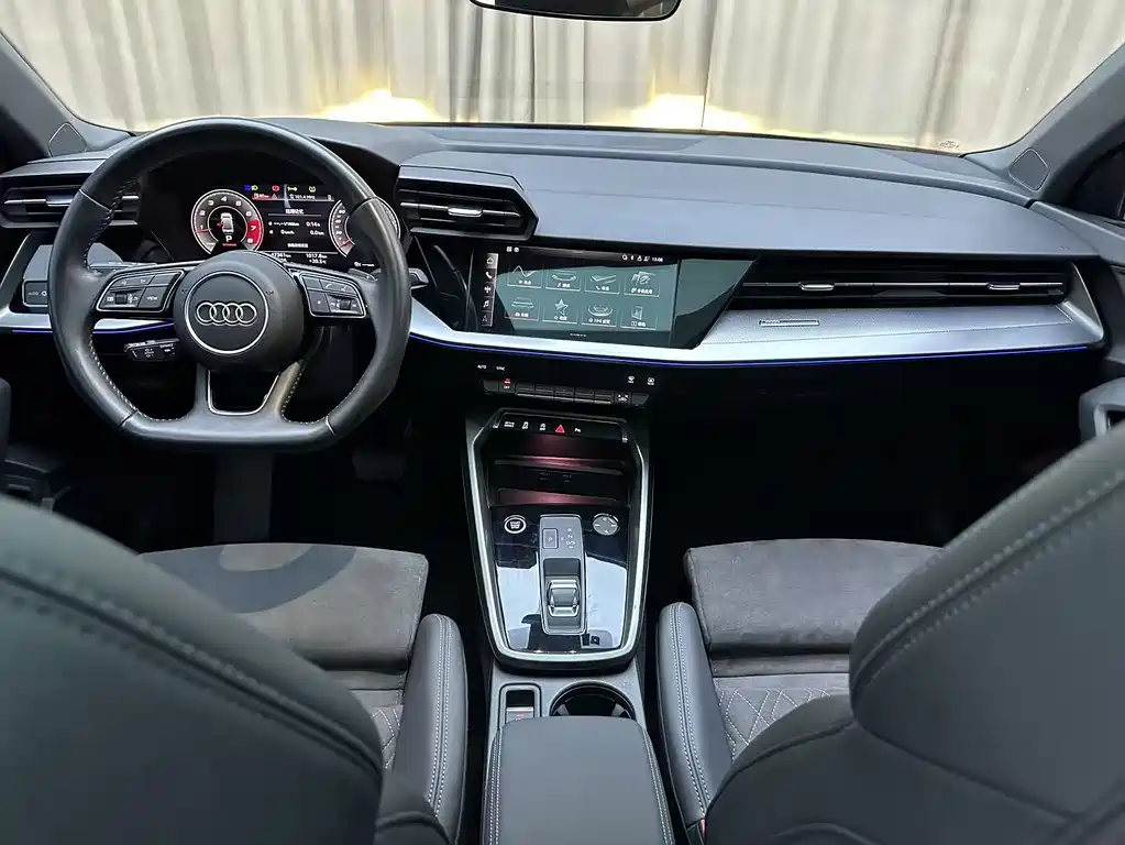 Audi A3 2022 — фото 20
