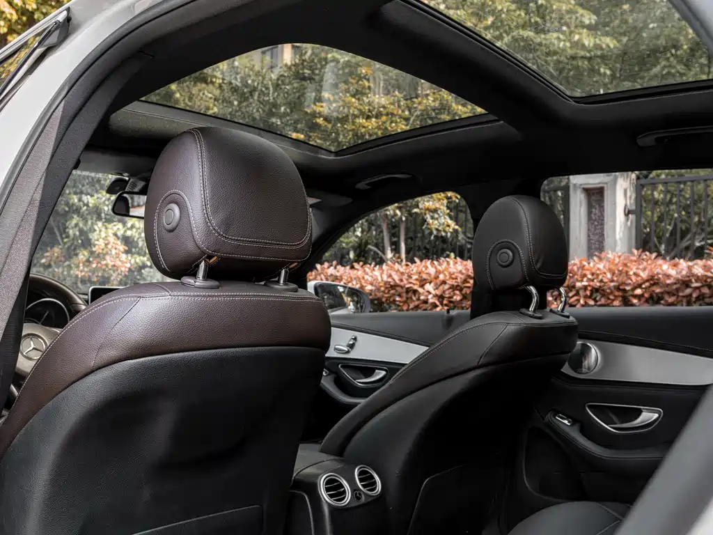 Mercedes-Benz GLC 2017 — фото 14