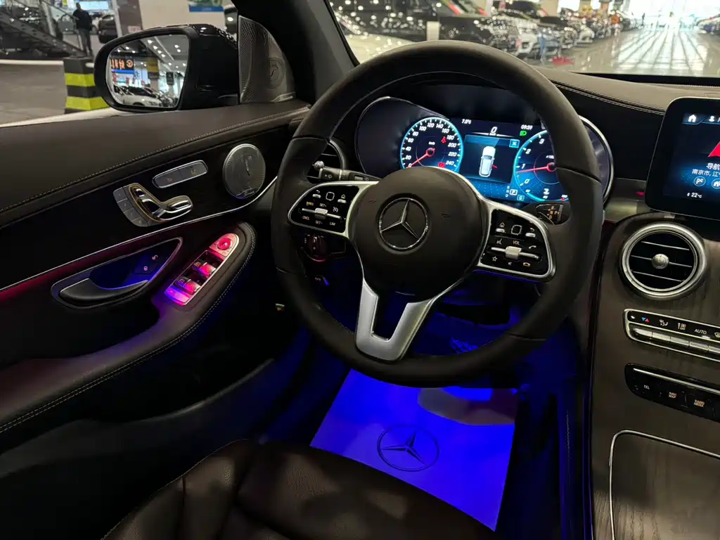 Mercedes-Benz GLC 2019 — фото 18