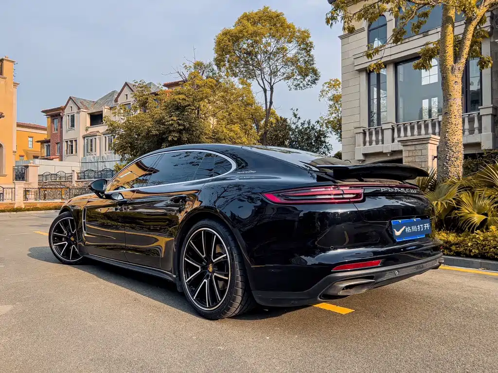 Porsche Panamera 2019 — фото 9