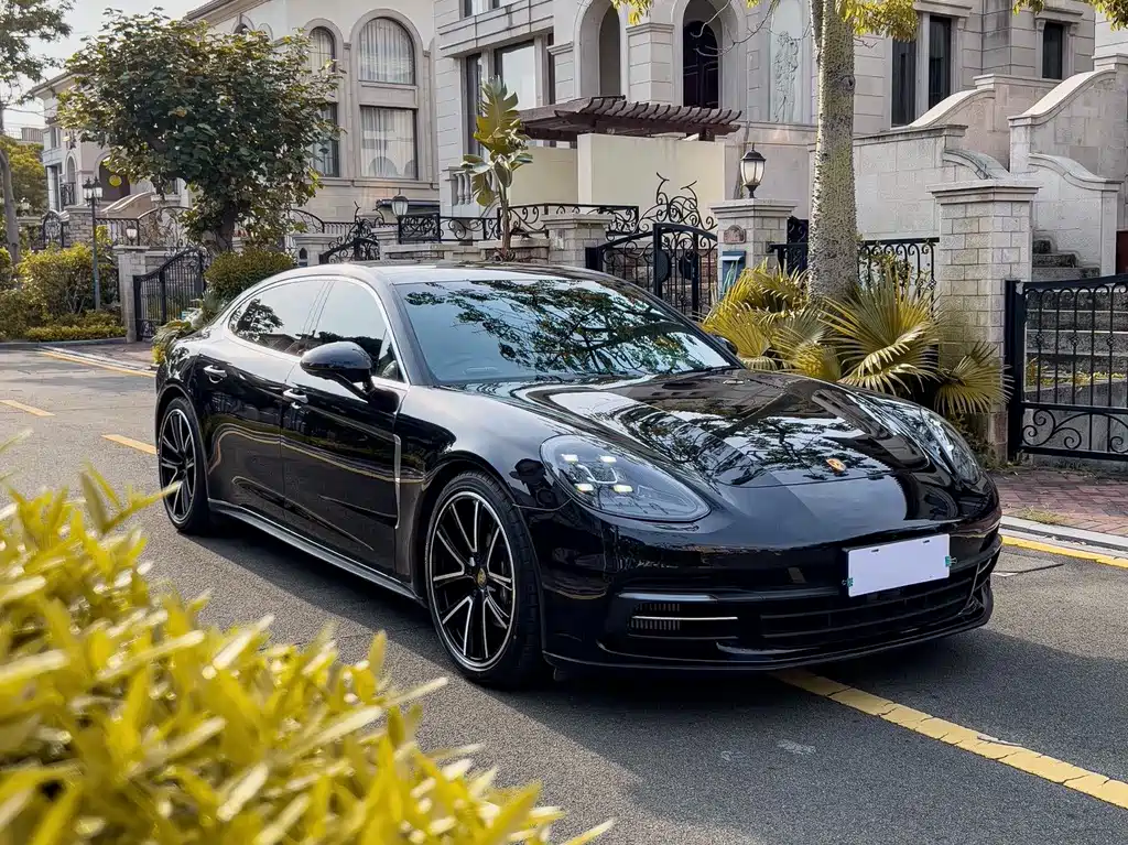 Porsche Panamera 2019 — фото 3