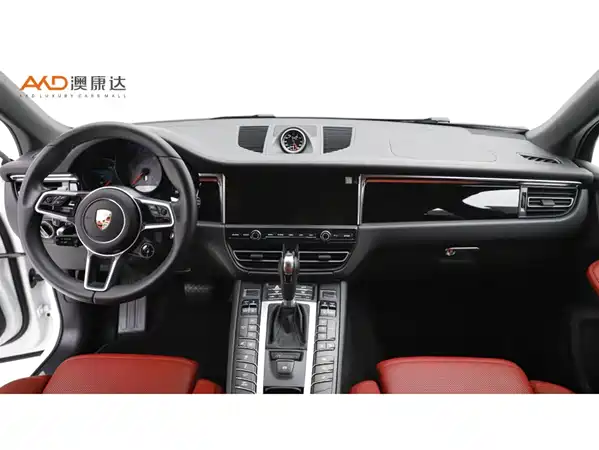 Porsche Macan 2021