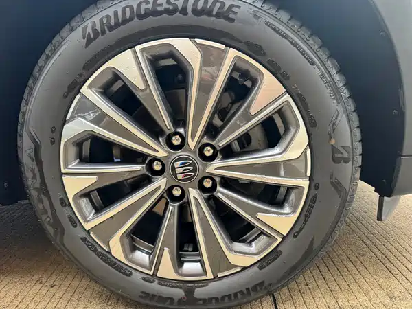 Buick Envision S 2025