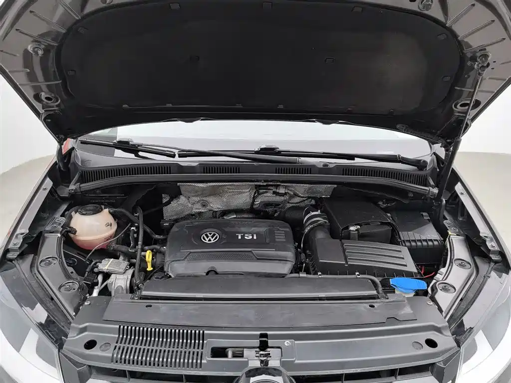 Volkswagen Sharan 2017 — фото 6