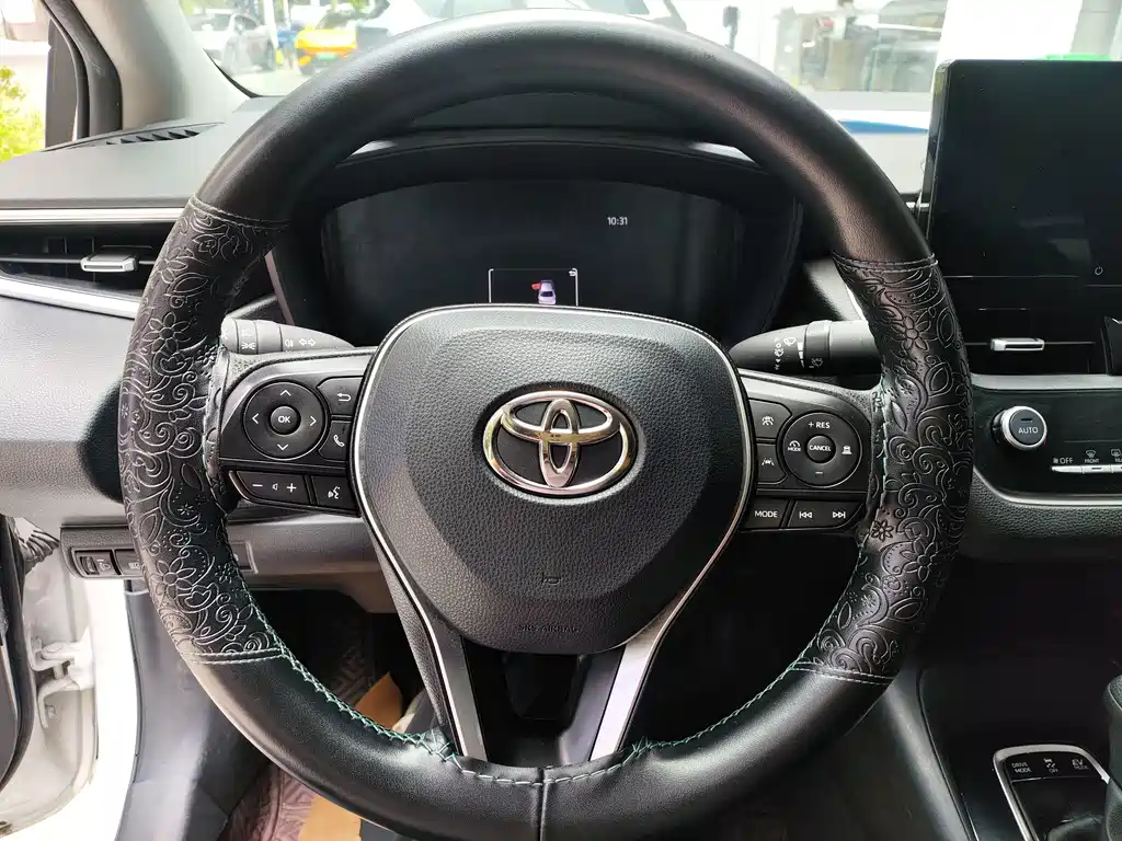 Toyota Corolla 2023 — фото 12