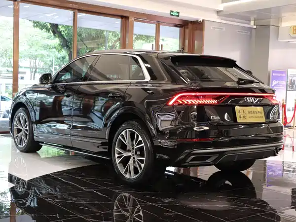 Audi Q8 2022