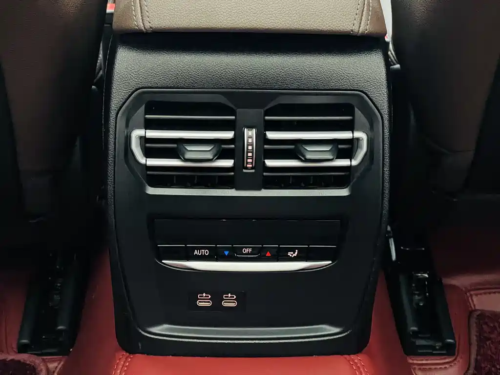 BMW 3 Series 2020 — фото 10