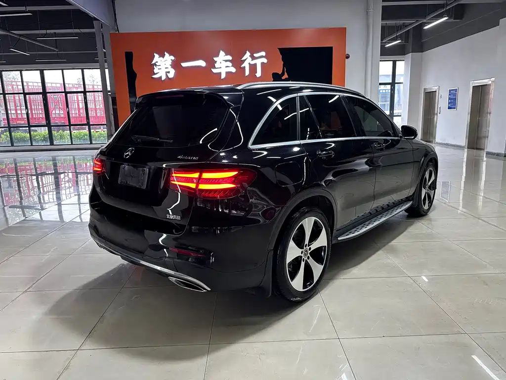 Mercedes-Benz GLC 2018 — фото 3