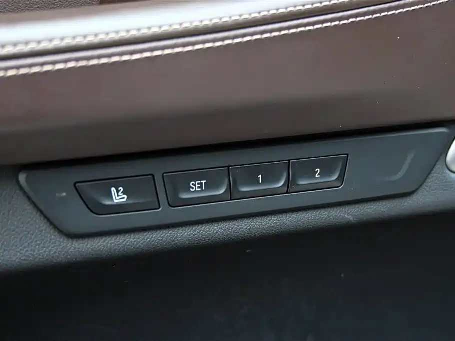 BMW 7 Series 2021 — фото 24