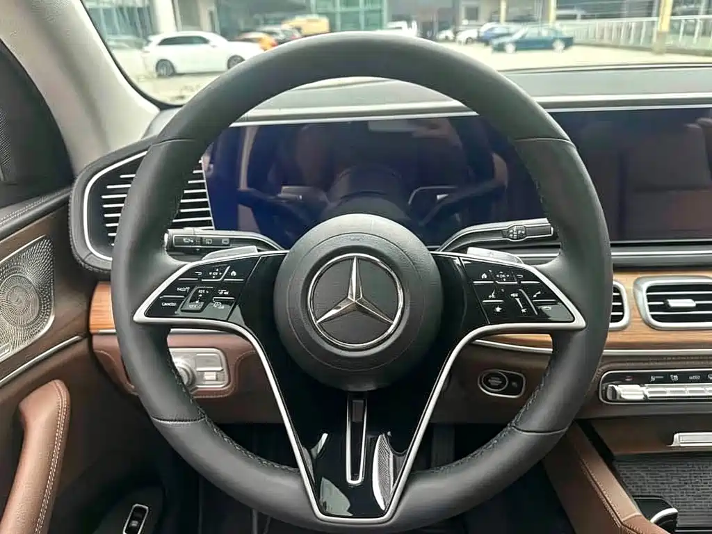 Mercedes-Benz GLE 2023 — фото 9
