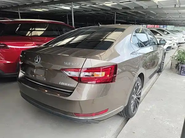 Skoda Superb 2017