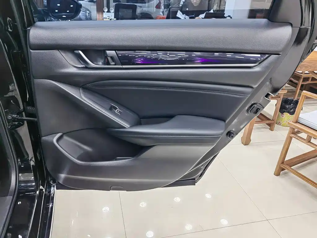 Honda Accord 2023 — фото 19