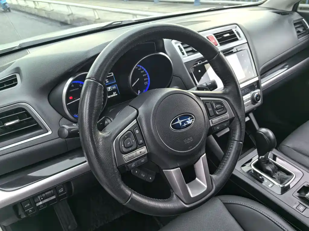 Subaru Outback 2015 — фото 20