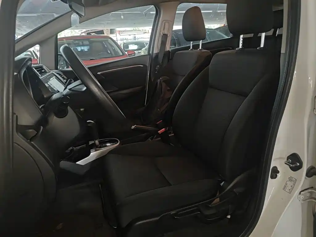 Honda Fit 2016 — фото 15