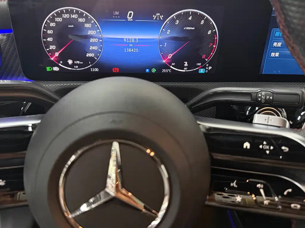 Mercedes-Benz A-Class 2023 — фото 14