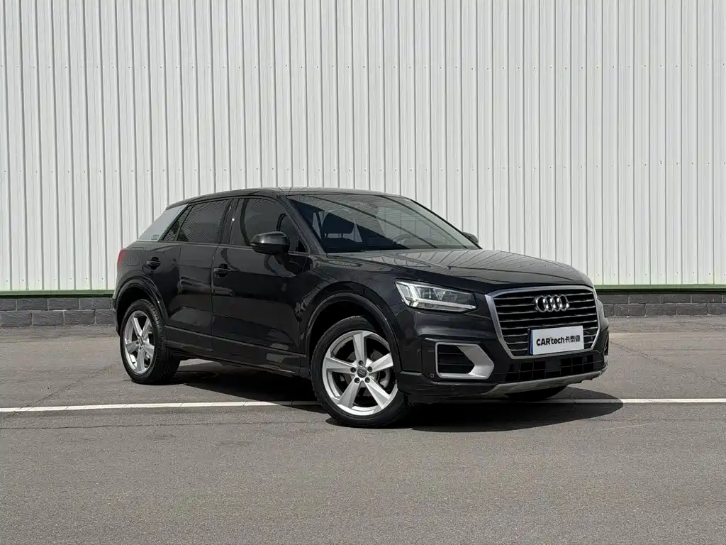 Audi Q2L 2019 — фото 4