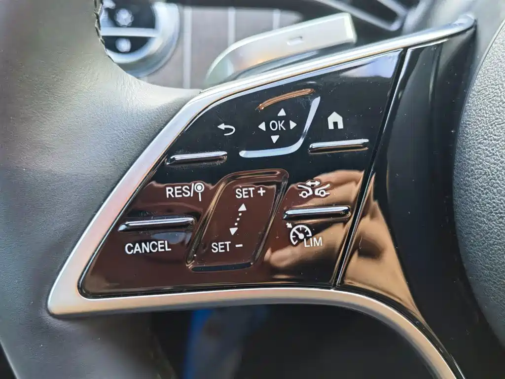 Mercedes-Benz E-Class 2025 — фото 35