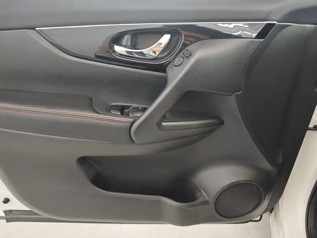 Nissan Qashqai 2018 — фото 15