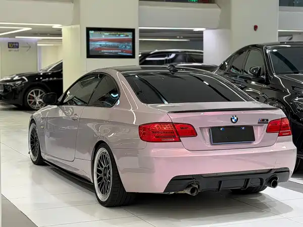 BMW 3 Series 2011