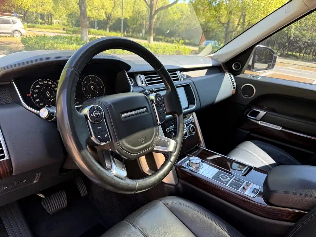 Land Rover Range Rover 2018 — фото 4