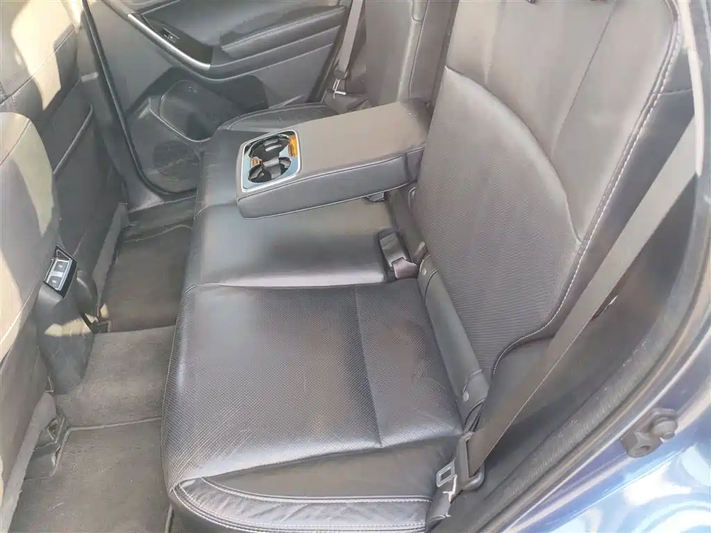 Subaru Forester 2018 — фото 13