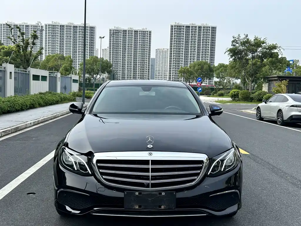 Mercedes-Benz E-Class 2018