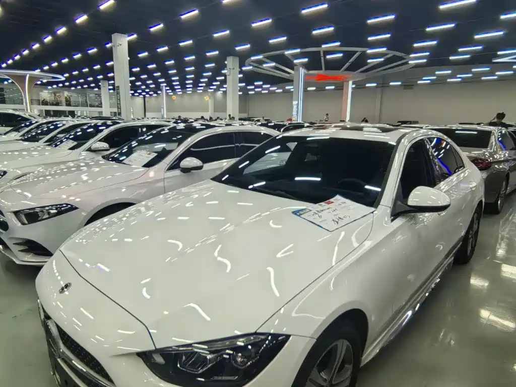 Mercedes-Benz C-Class 2022