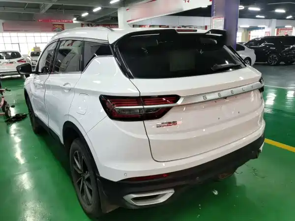 Geely Binyue 2021