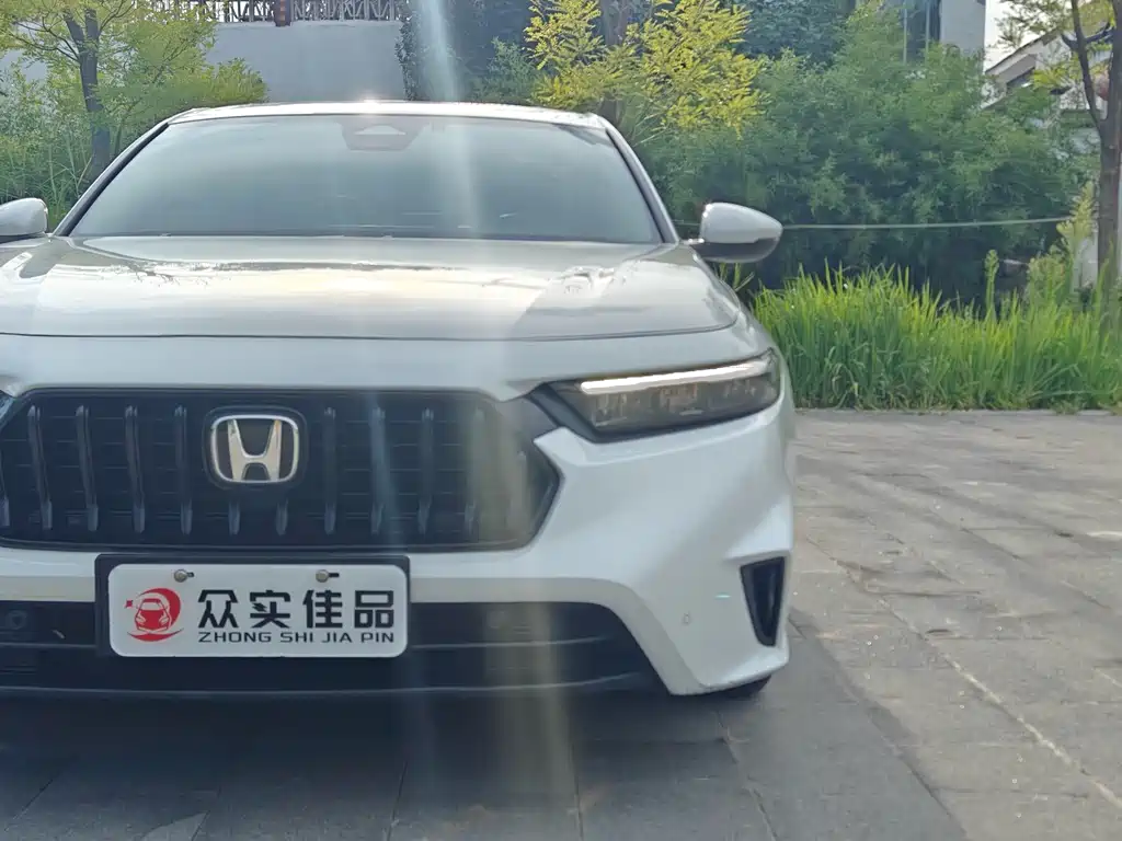 Honda Inspire 2023 — фото 25