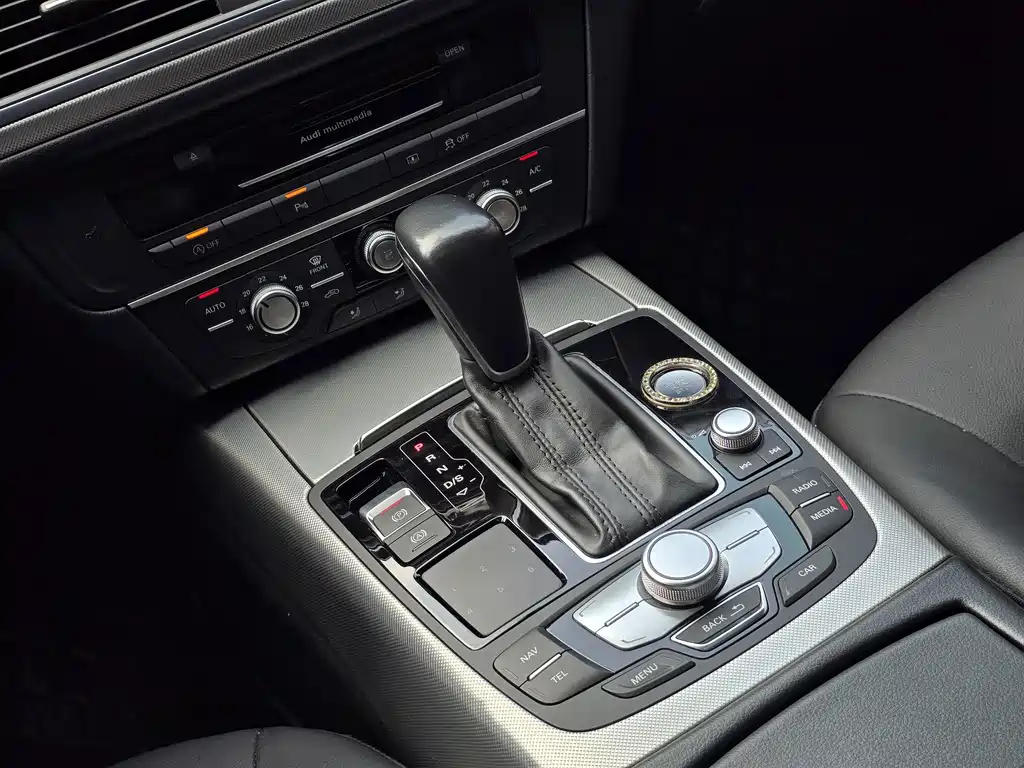 Audi A6L 2017 — фото 14