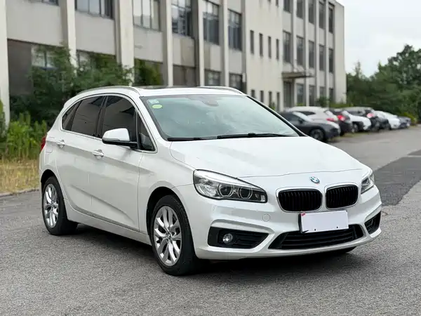 BMW 2 Series Station Wagon 2017