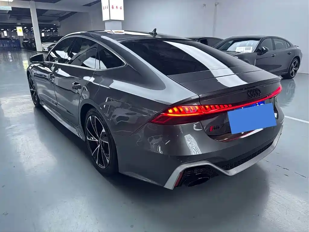 Audi A7 2021 — фото 20