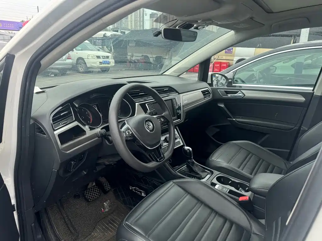 Volkswagen Touran 2019