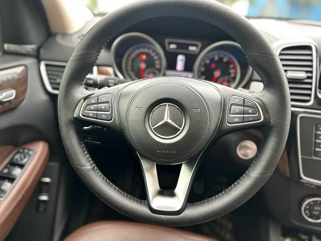 Mercedes-Benz GLS 2020 — фото 33