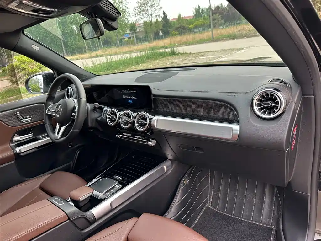 Mercedes-Benz GLB 2022 — фото 16
